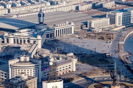 570路公交车站在天津站的前广场还是后广场