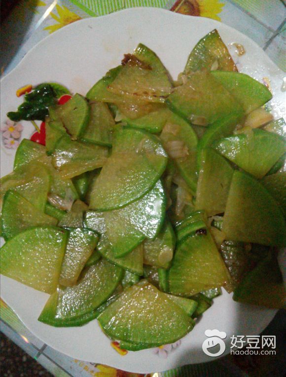 清炒青萝卜片的家常做法