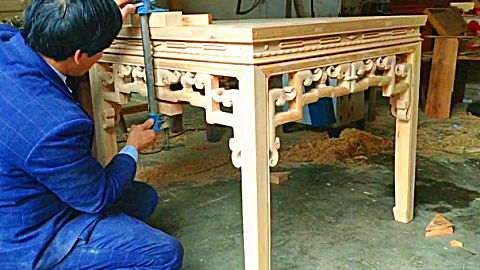 徽派32勾 八仙桌制作过程,干40年的老木匠手艺如何?不亏是老师傅