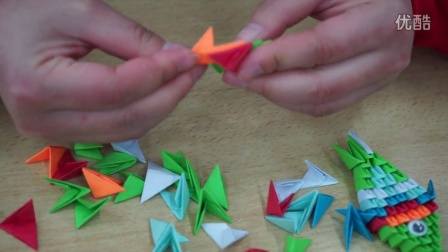 南邮 手工艺协会教学视频"纸艺—三角插金鱼"