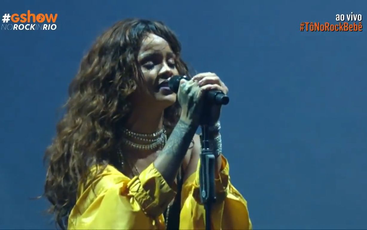 [图]【钻石】Rihanna - Diamonds (Live at Rock in Rio 2015)