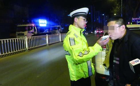 喝二两酒几个小时后可以开车