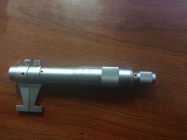 请问这种卡尺怎么用,怎么调,求大神