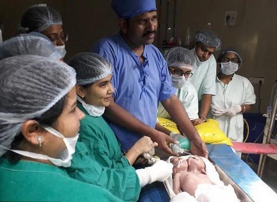 印度现连体双头婴儿情况怎样?