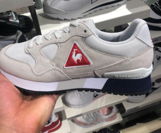 大公鸡鞋子是什么牌子?