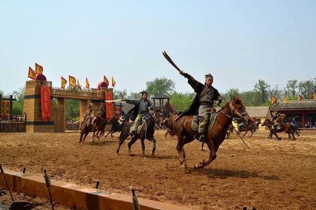 古时候外国贵族除了骑马打仗,还有什么消遣活动呢?