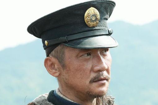 电影八佰里面全部演员表?