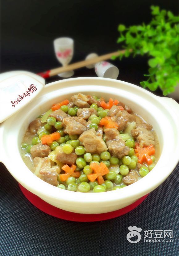如何做豌豆焖排骨
