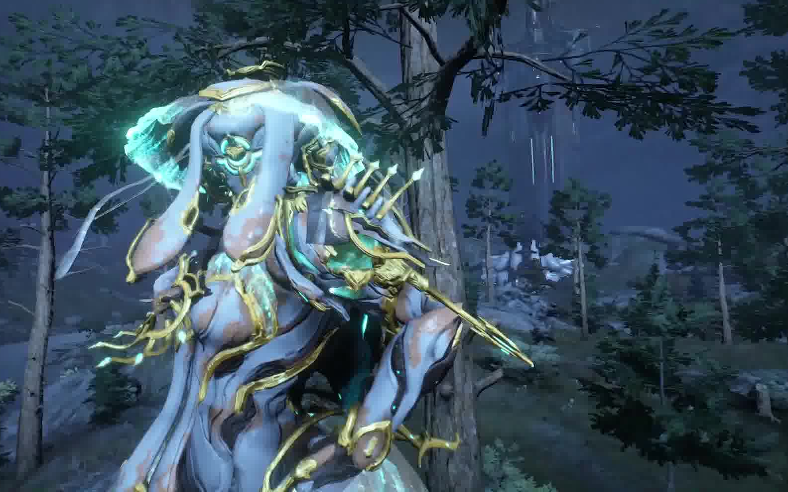 在弓妹胸前带个雕像  ivaraprime饰品包展示