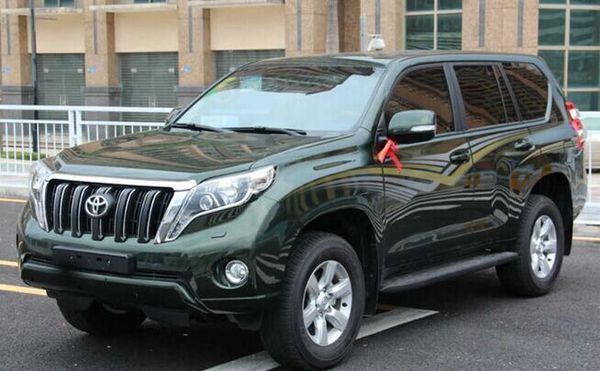 丰田霸道汽车的标志是什么样?