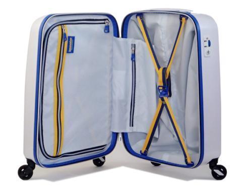 国内航班可以随身携带一个背包和一个20寸行