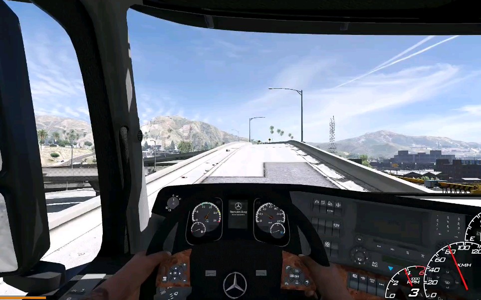mod【gta5】奔驰卡车 第一人称行驶高速公路