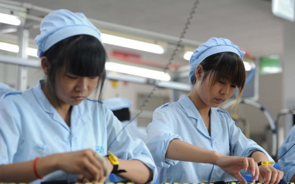 扩展资料: 奥英光电电子厂上班员工需要注意的地方: 在奥英光电电子厂