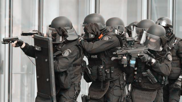 一支闻名四方的反恐利剑,法国 黑豹特警队!