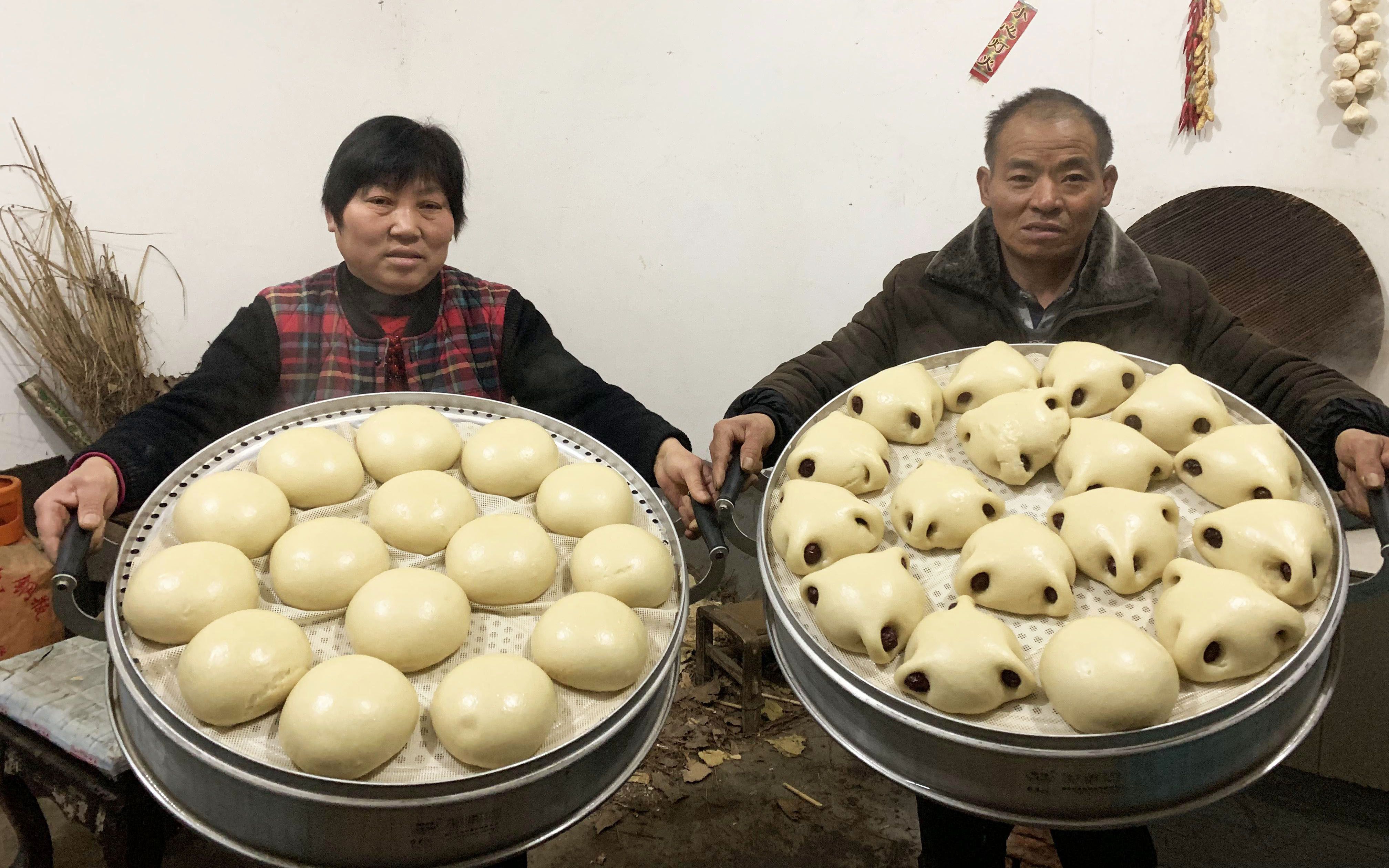 农村妈妈蒸 年馍,发30斤面蒸100个,又白又松软,半斤1个太解馋了