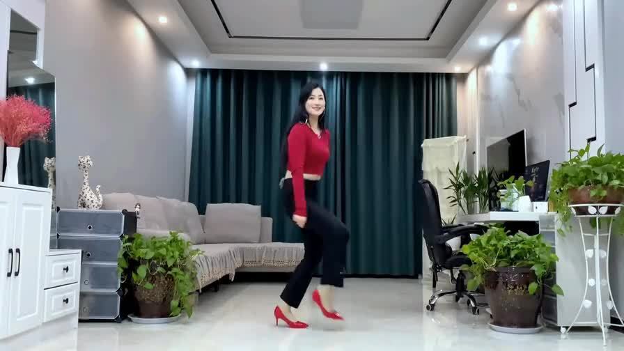 广场舞 萨克斯《jami soul she》几天不跳跟不上了