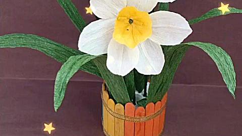 diy 手工制作皱纹纸花艺视频教程: 水仙花!