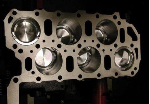 汽车缸体材料铝的好还是铁 的好?