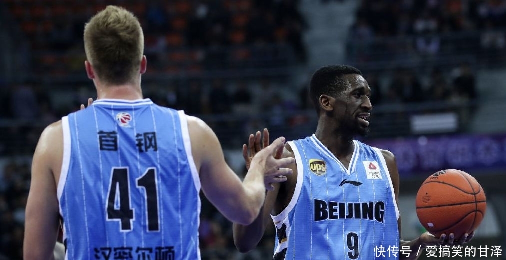 北京队更换林书豪