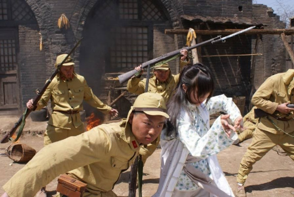 白雨在《抗日奇侠》中饰演的哪个角色?演技如何?