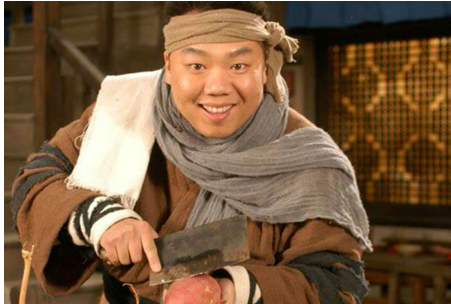 武林外传中佟湘玉让李大嘴做菜怡红楼拼是哪一回