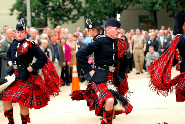 苏格兰男人穿裙子有何来源?