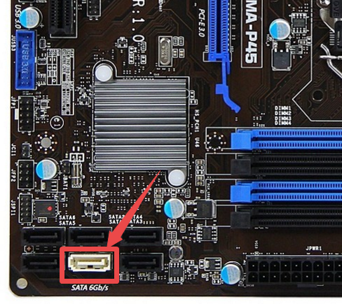 只有1个sata3接口,白色的就是,其它黑色的都是sata2.