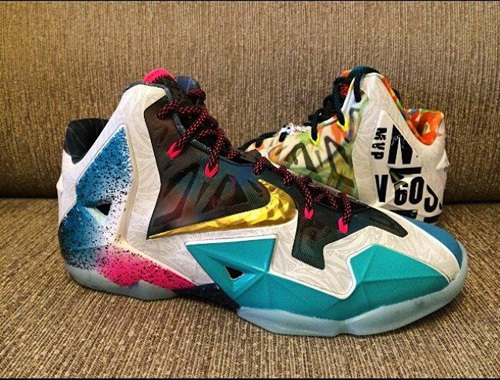 求詹姆斯战士11所有配色,谢谢,速求