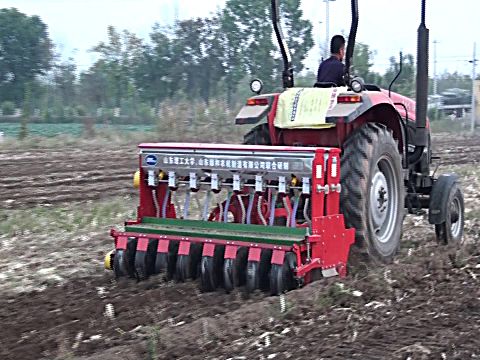 小麦宽苗带免耕施肥 播种机——小麦宽幅 精播