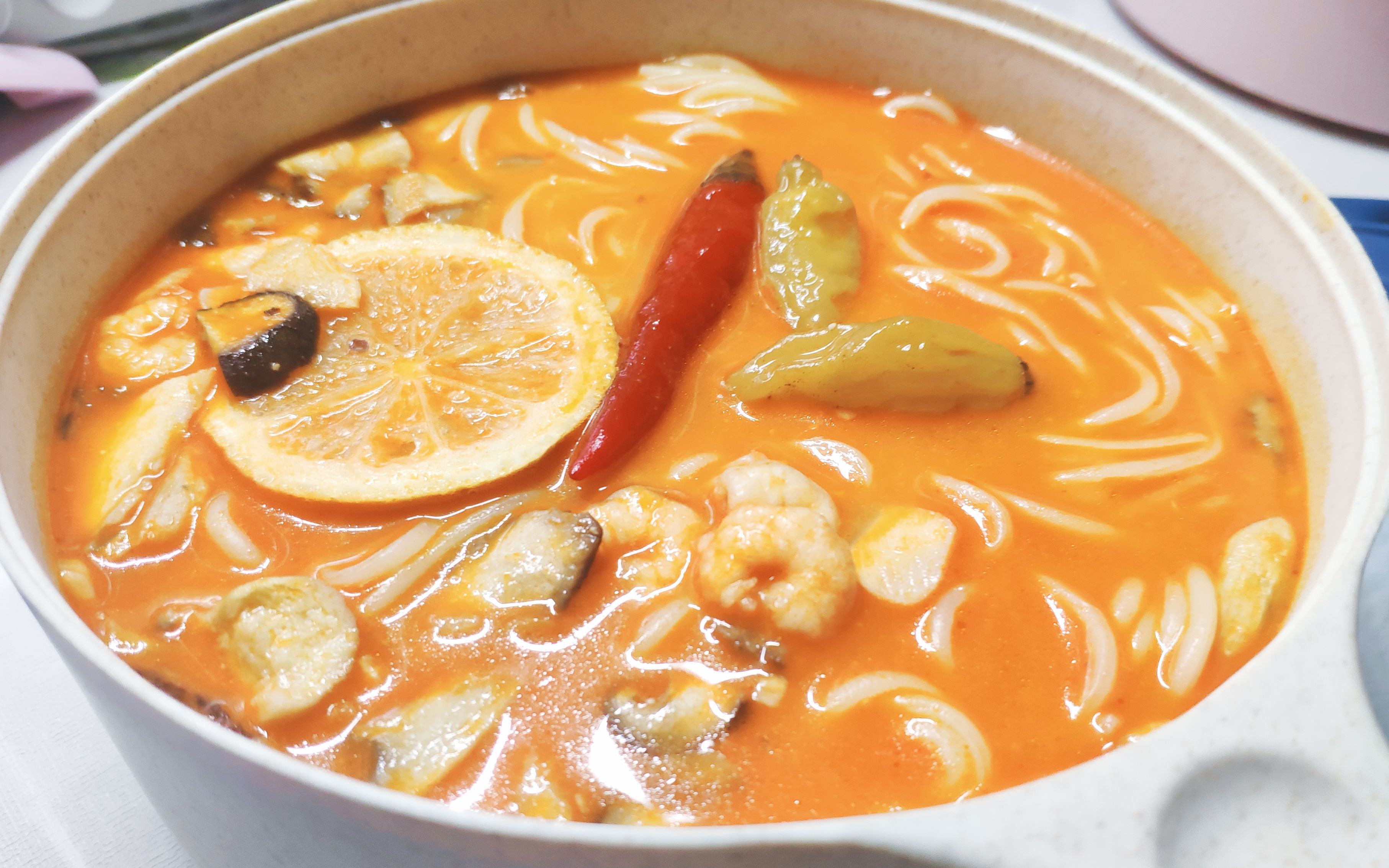 超超超超超级酸爽的海鲜冬阴功拉面