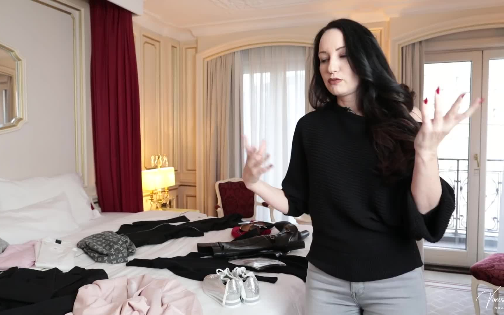 vanessa pur]阿姨展示她的皮孩和一些靴靴