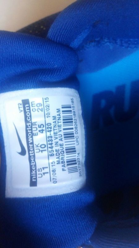 耐克真伪查询登月6代