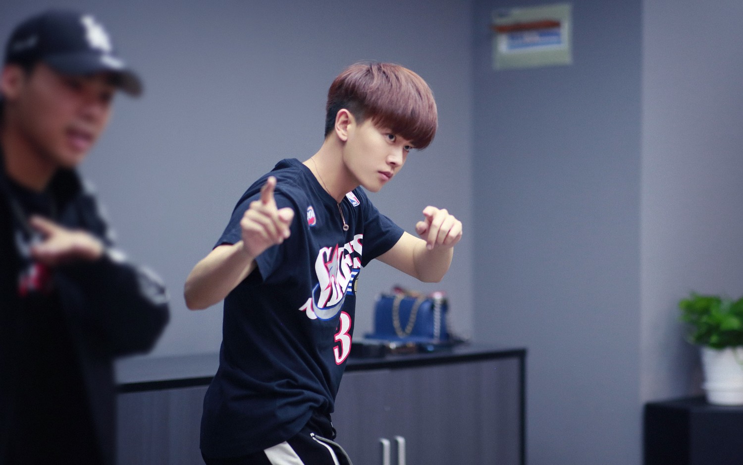 【任嘉伦舞蹈】九百万福利 贴镜狂魔