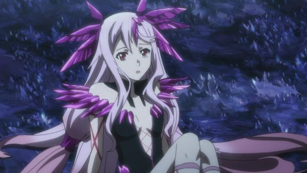 罪恶王冠最后真名用楪祈身体复活时候样子 很好看 谁有图片啊!