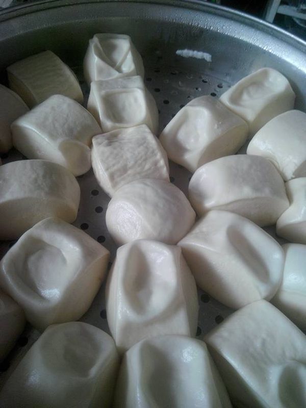 我蒸馒头 明明面已经发好了为什么蒸出来是死面 馒头中间会塌陷 不