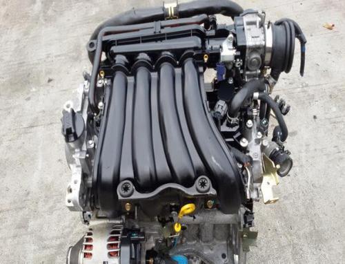 老款奥迪a6机盖拉线断了怎么样在外面打开发动机盖