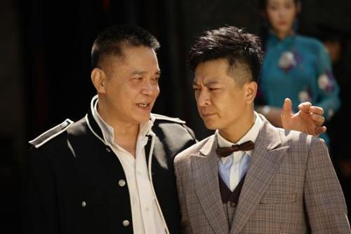 于毅跟那个吴樾长的怎么那个像呀?我还以为同一个呢