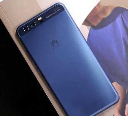 我的华为mate9在使用下载在手机上的视频投屏