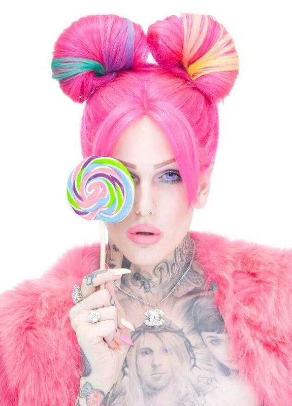 12 jeffree star 原名jeffrey lynn steininger,1986年11月15日出生