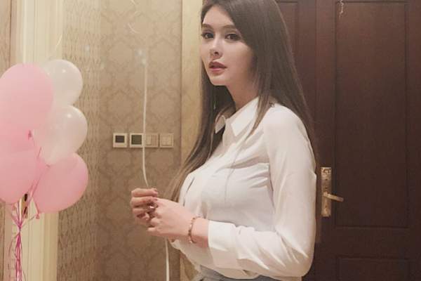 前斗鱼一姐张琪格,网传被迪拜土豪租了1个月,真实情况到底如何?