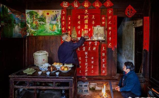 南方人大多有在家里供奉祖先牌位的习俗,而大部分北方人没有,为什么?