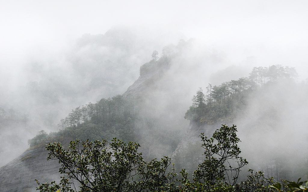 武夷山雨景电脑壁纸[图8]