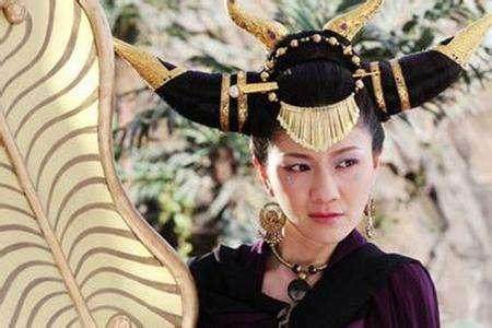 同是钻肚子,为何悟空在铁扇公主嘴里跳出,如来却从孔雀肚子出生?