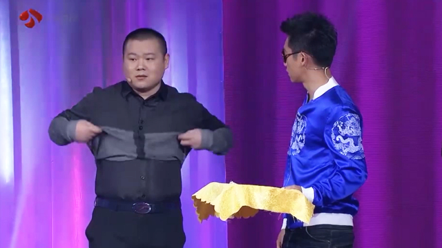 郑恺欺负岳云鹏!幸好岳云鹏机智!要不现在都光身子了!