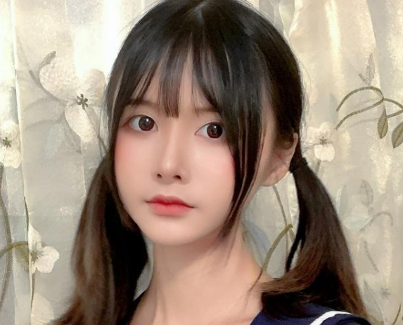 虎牙夏茉是垫的吗?_360问答