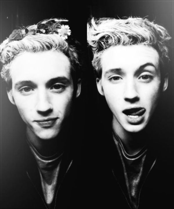 求troye sivan男朋友照片,或者这两张原图