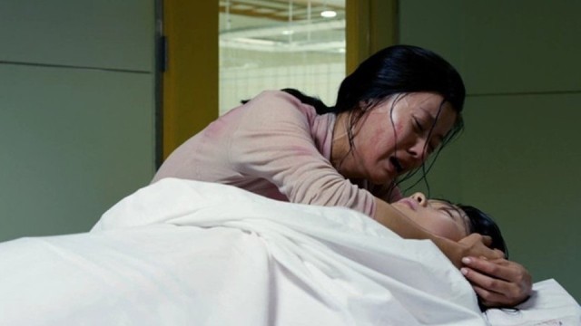 6分钟看完超感人电影《 别哭妈妈》善良母亲为女儿沦为杀人犯