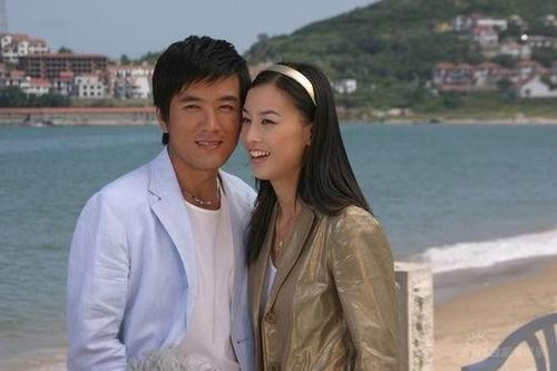 2006年杨子凭借主演的电影《青花》获得第12届北京大学生电影节最佳