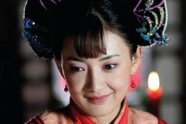 如何评价牛莉在《闯关东》里扮演的那文?