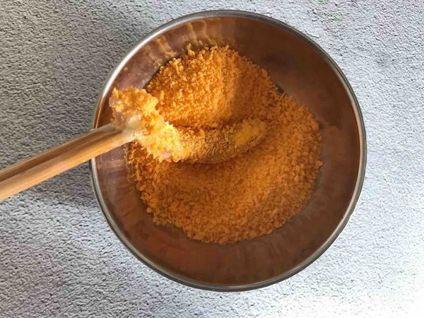 7.再包裹一层面包糠